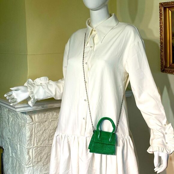 Ultra Mini Le Chiquito Green Croc Embossed Faux Leather Bag w/ Chain Strap - Picture 4 of 10